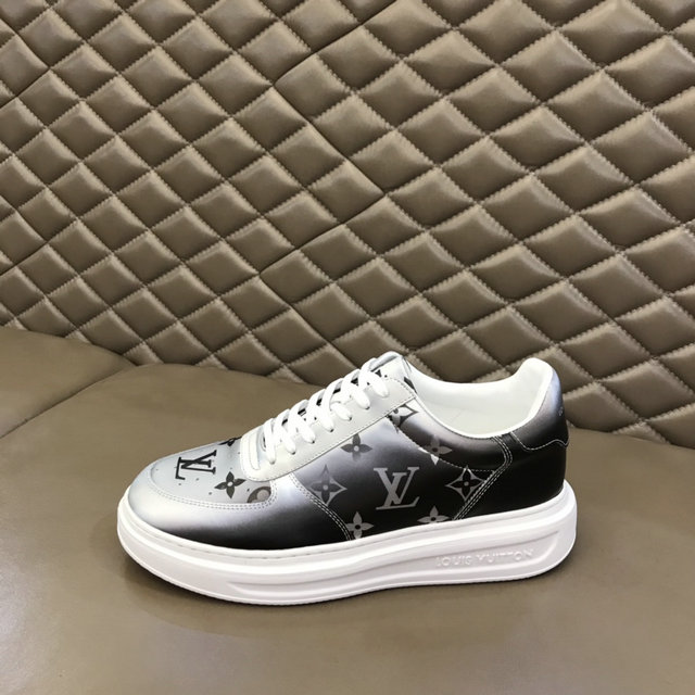men LV shoes-251
